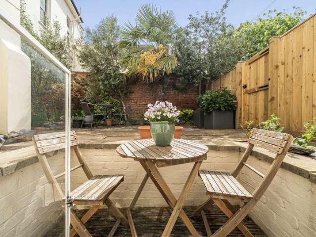 Flat for sale in Golden Valley, Gloucestershire