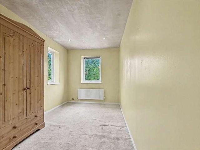 Flat for sale in Priest Down, Hampshire