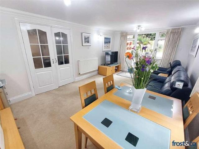 Flat for sale in Penn Hill, Poole