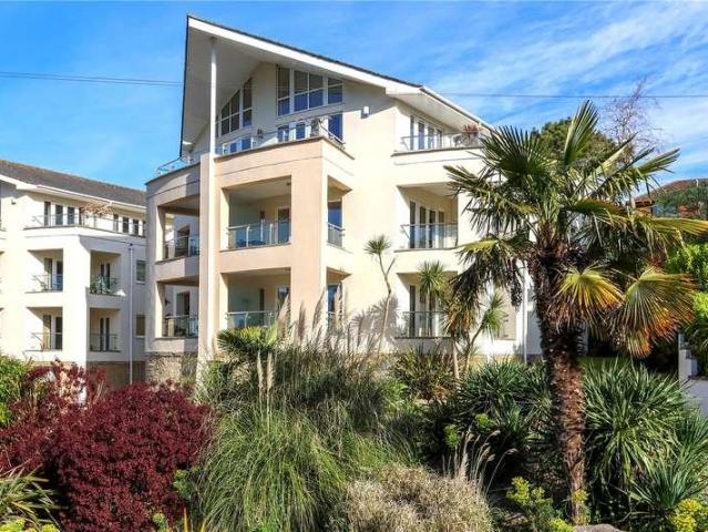 Flat for sale in Poole