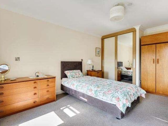 Flat for sale in Evershot, Oxfordshire
