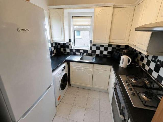 Flat for sale in Sudbury, Greater London