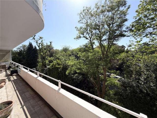 Flat for sale in West Cliff, Bournemouth
