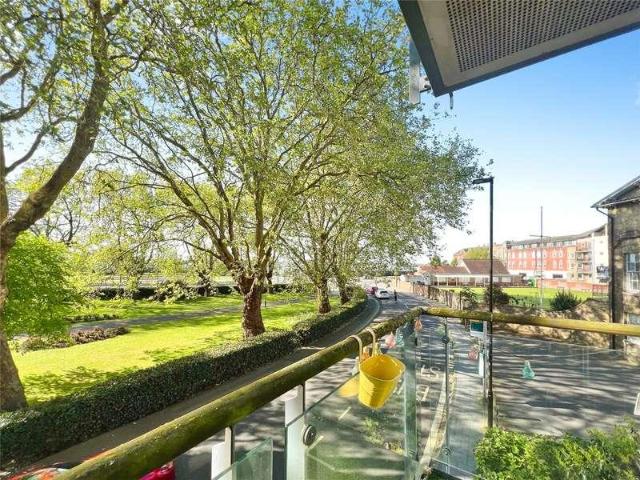 Flat for sale in St Mary's, City Of Southampton