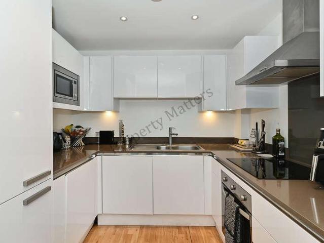 Flat for sale in Greenwich Town Centre, Isle Of Man