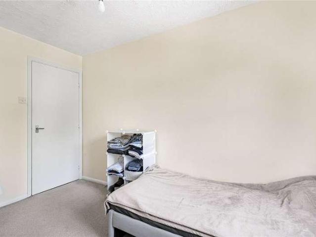 Flat for sale in Farnborough, Hampshire
