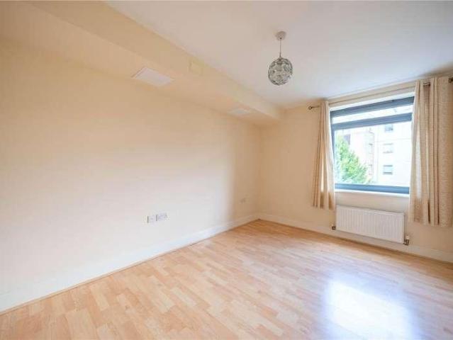 Flat for sale in Midway, Kent