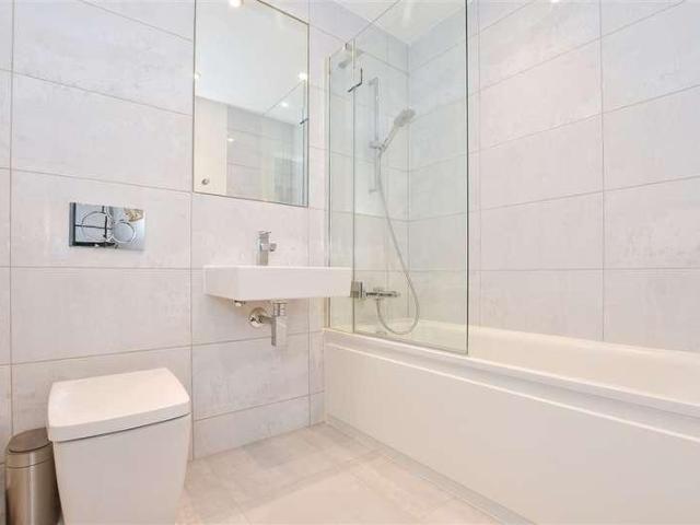 Flat for sale in Snodland, Bourne Vale