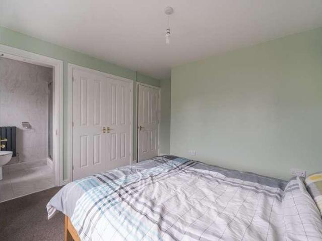 Flat for sale in Stonehouse, Stonehouse