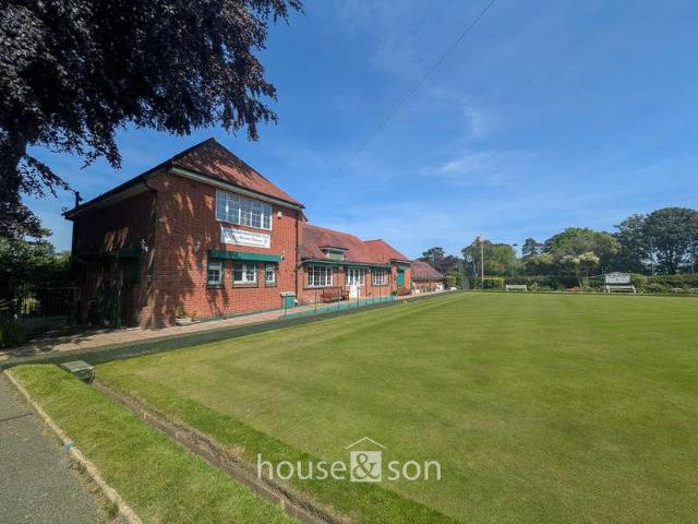 Flat for sale in Moordown, Bournemouth