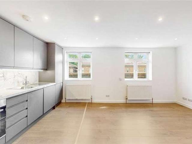 Flat for sale in Greater London