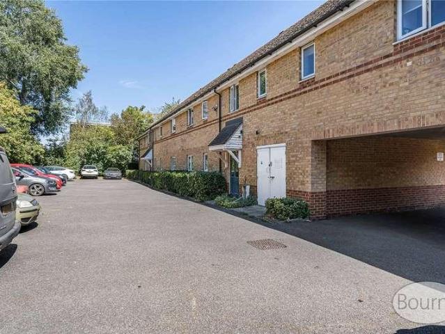 Flat for sale in Slyfield, Westborough