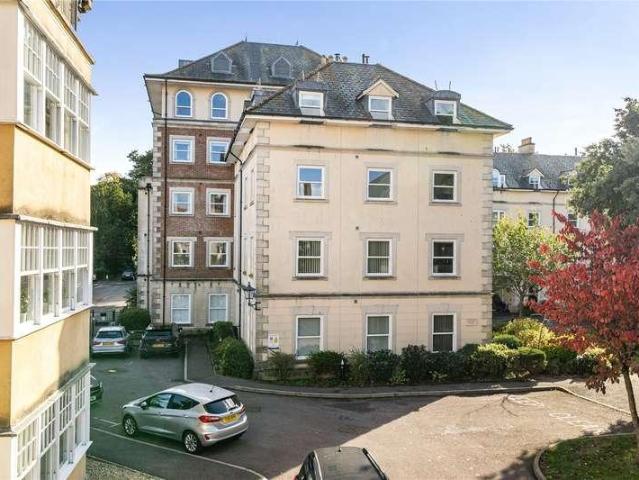 Flat for sale in Dorchester, Dorset