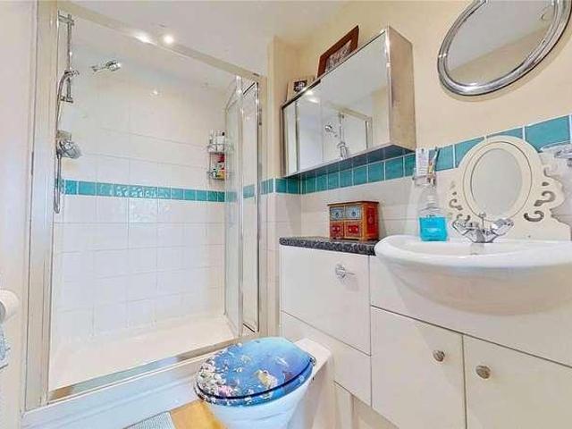 Flat for sale in Kingston Buci, Fishersgate