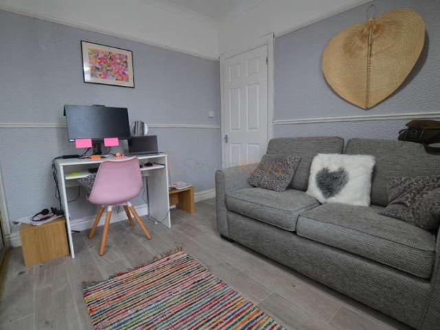 Flat for sale in Gateshead, Dunston