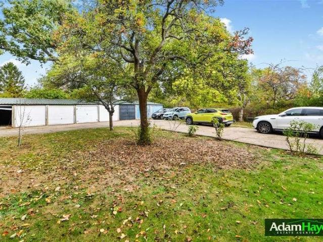 Flat for sale in London Borough of Barnet, Greater London
