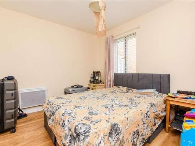 Flat for sale in Hamerton, Kent