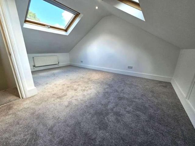 Flat for sale in London Borough of Hounslow, Greater London