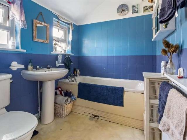 Flat for sale in Goring-by-Sea, Worthing
