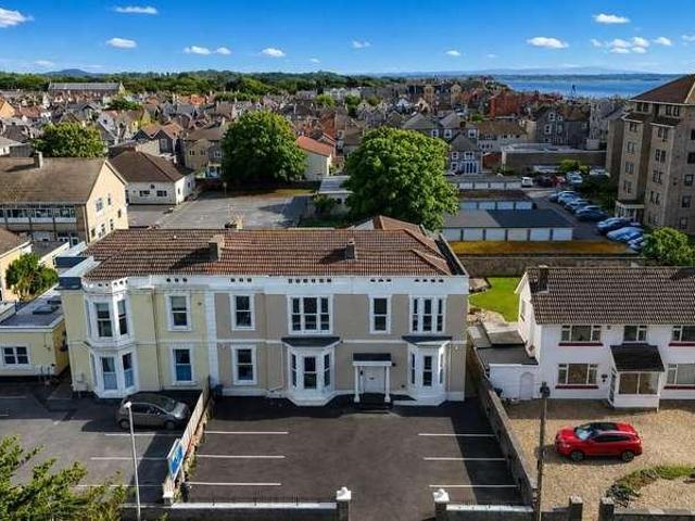 Flat for sale in Weston-super-mare, North Somerset