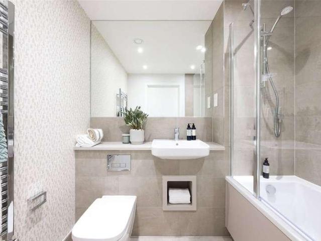 Flat for sale in Greater London