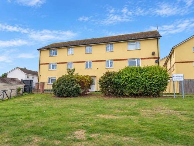 Flat for sale in Portland, Weston