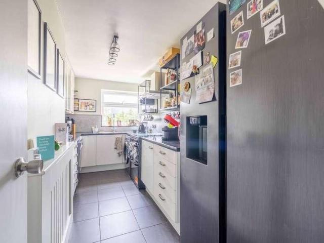 Flat for sale in Burnham, Swallow