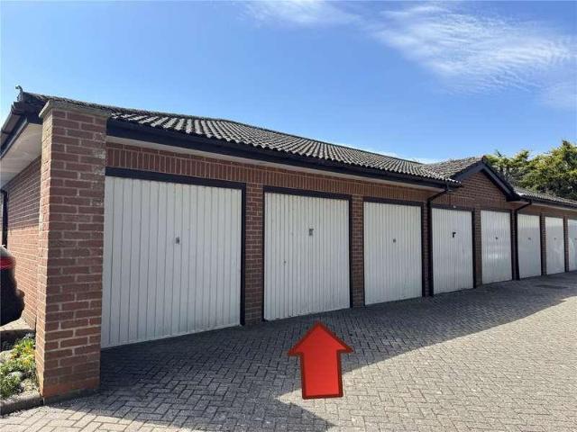 Flat for sale in Old Milton, Ashurst Bridge