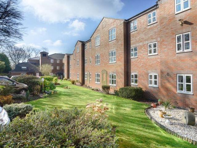 Flat for sale in Walsall, The Chuckery