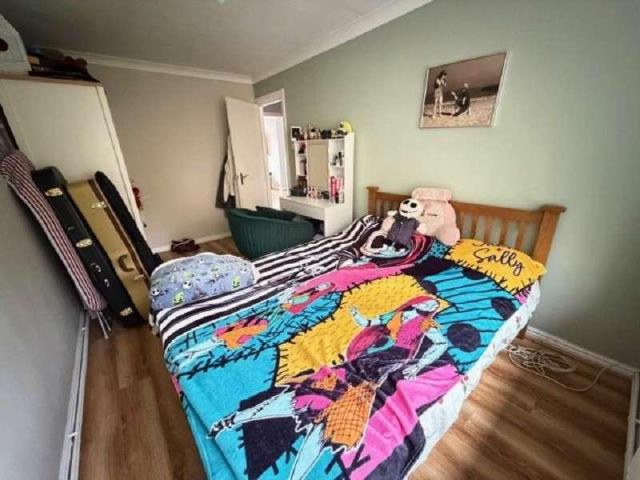 Flat for sale in Woolton, Calderstones