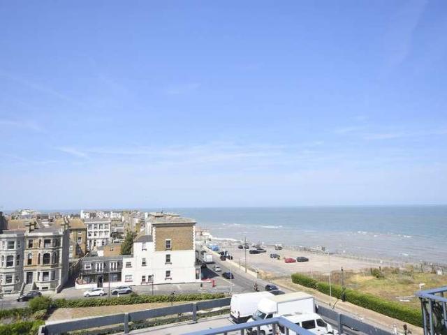Flat for sale in Cliftonville West, Acol
