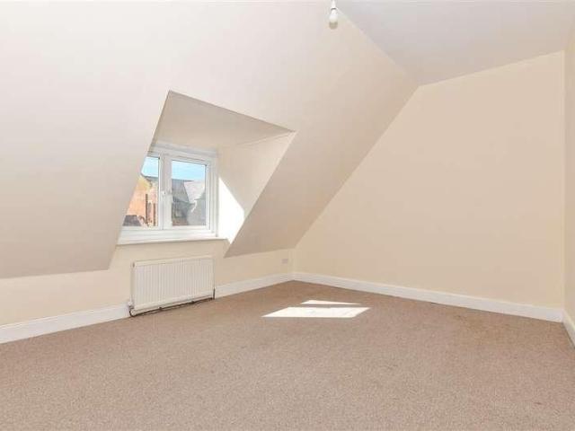 Flat for sale in Folkestone