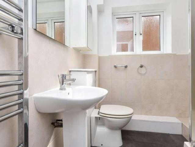 Flat for sale in Kursaal Estate, Alton Barnes