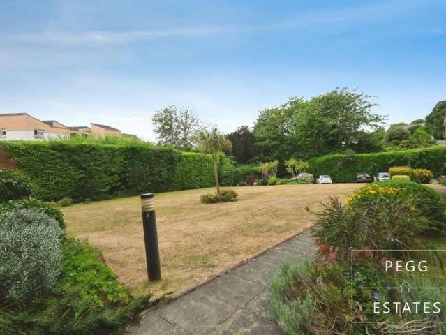 Flat for sale in Babbacombe