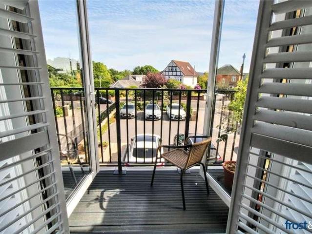 Flat for sale in Poole