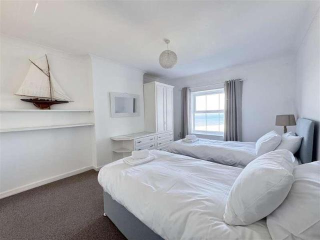 Flat for sale in Penwartha Coombe, Cornwall