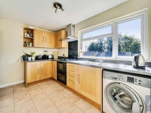 Flat for sale in Buckingham, Buckinghamshire