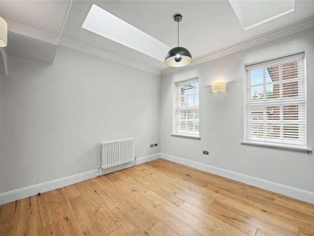 Flat for sale in High Harrogate, Harrogate
