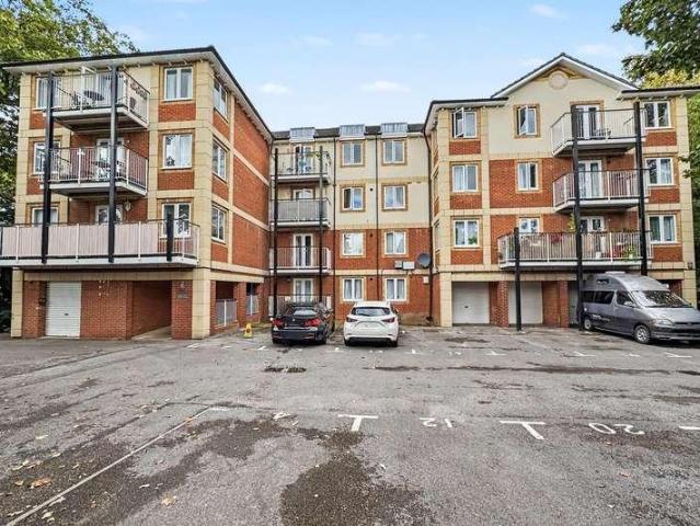 Flat for sale in Bedford Place, Southampton