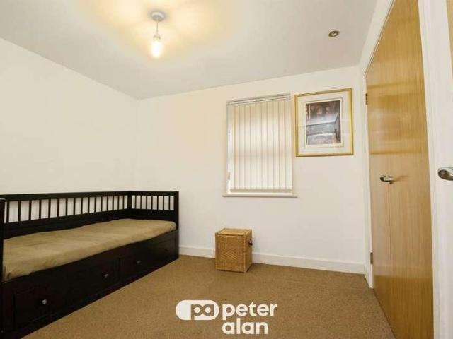 Flat for sale in Plasnewydd, Falcon Lodge