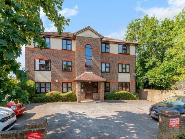 Flat for sale in London Borough of Merton, Greater London
