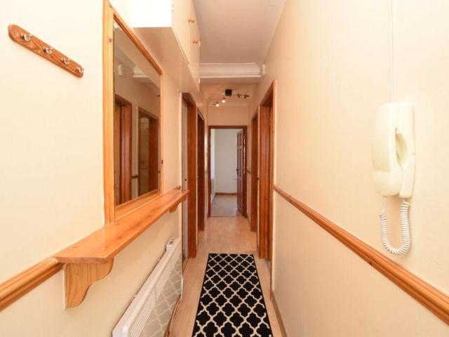 Flat for sale in Lane, Greater London