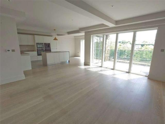 Flat for sale in Truru, Truro