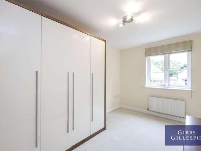 Flat for sale in Cowley, Greater London