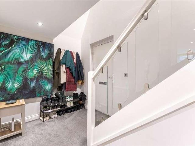 Flat for sale in West Yorkshire