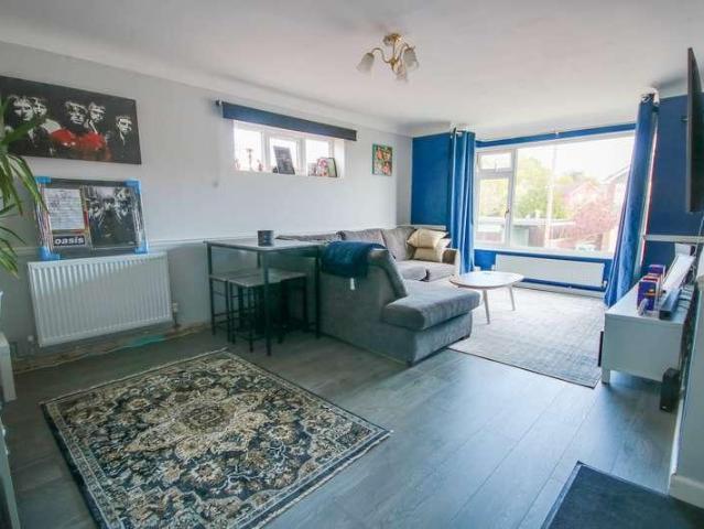 Flat for sale in Sholing, Isle Of Man