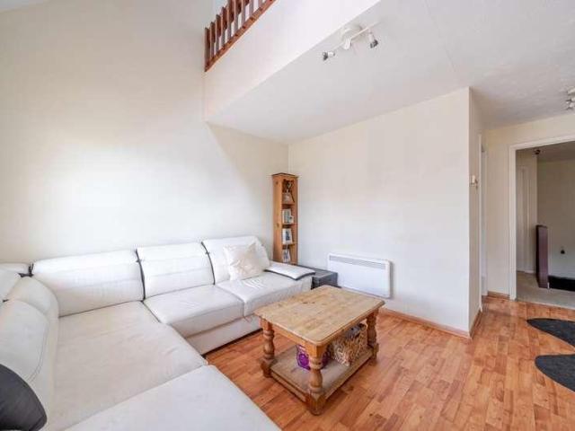 Flat for sale in Horsell, Woking