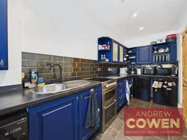 Flat for sale in South Cliff, Kepwick