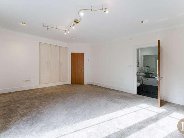 Flat for sale in Park Central, Birmingham