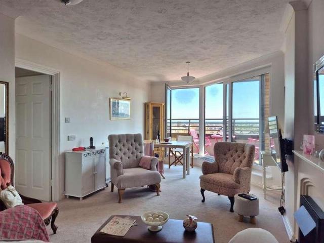 Flat for sale in Weston-super-mare, North Somerset